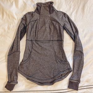 Lululemon 1/2 Zip Pullover
